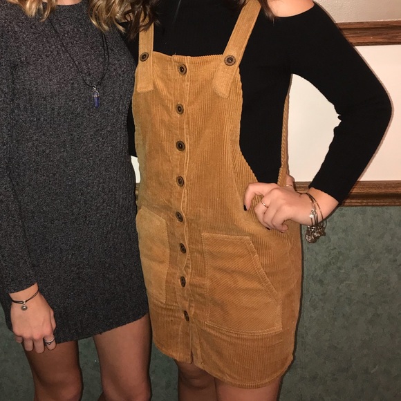 Dress - Picture 2 of 5